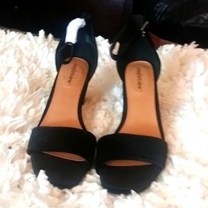 Black velour shoes